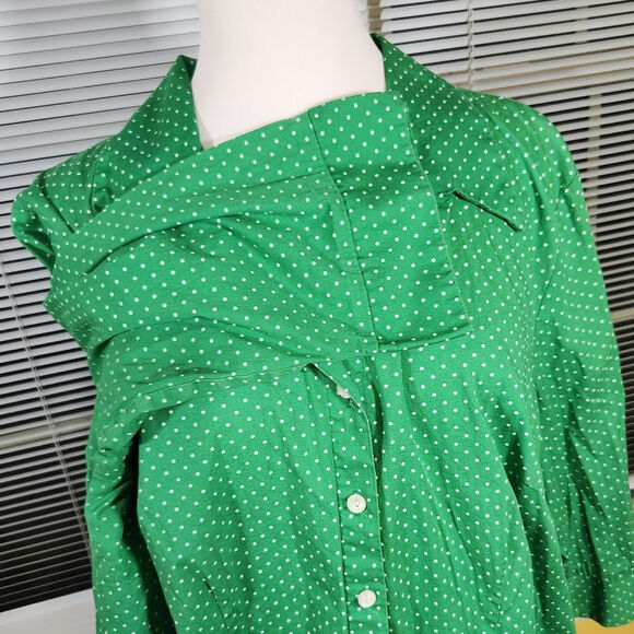 Lane Bryant $60 18/20 Green Polka Dot 3/4 Sleeve Collared Cotton Blend Button Up - Picture 3 of 8